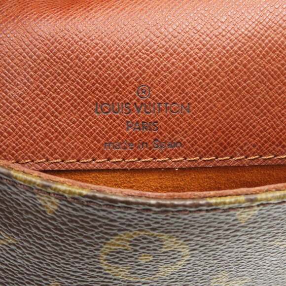 LOUIS VUITTON Brown Shoulder Bag - Picture 9 of 10